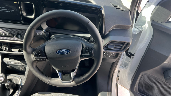 Ford Transit Courier Diesel 1.5 EcoBlue Limited Van - Image 10